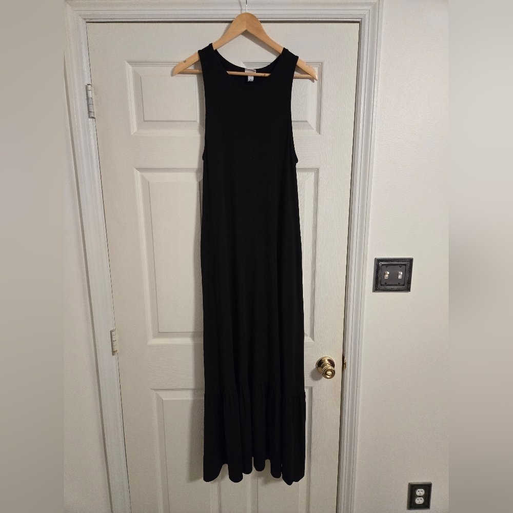A new day black sleeveless maxi dress ruffle hem size small